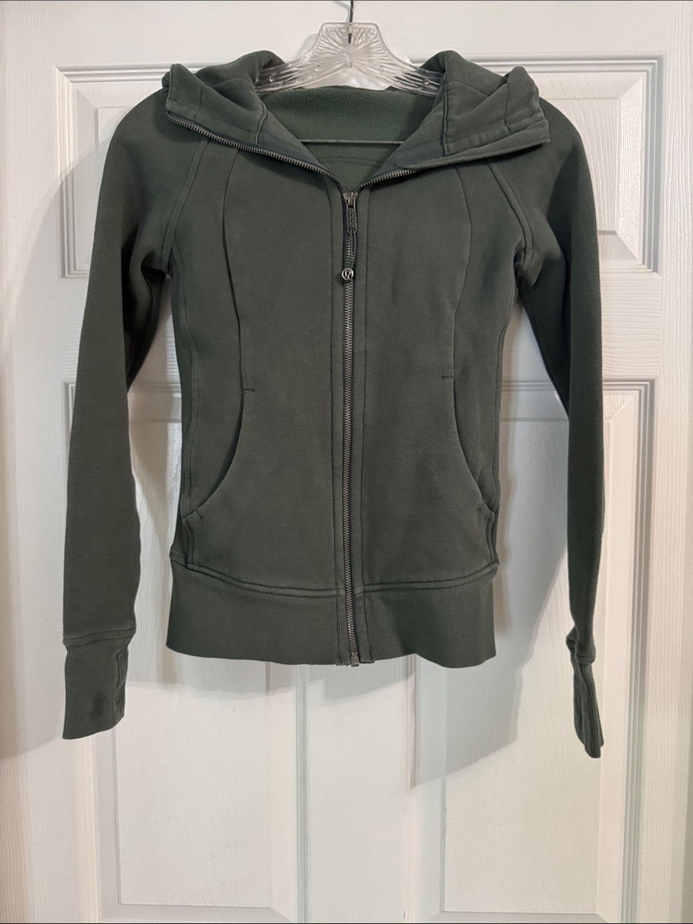 Lululemon Scuba Full-Zip Hoodie with Signature Round Zipper Charm